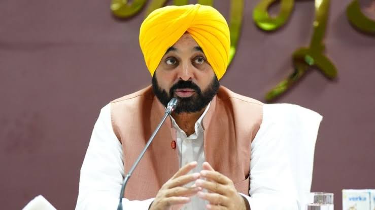 पंजाब सीएम भगवंत मान की तबीयत बिगड़ी, फोर्टिस अस्पताल में भर्ती