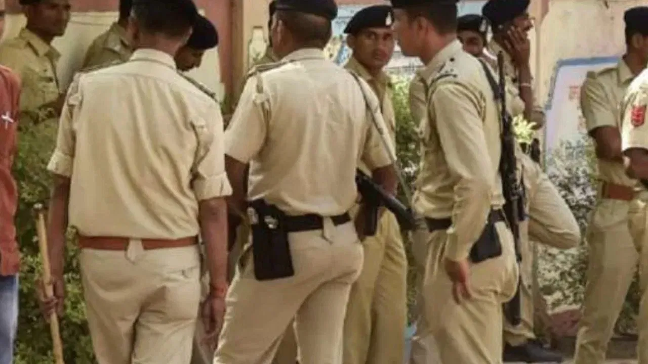 पटना में दिनदहाड़े फायरिंग: युवक की मौत, परिवार के तीन सदस्य गंभीर घायल