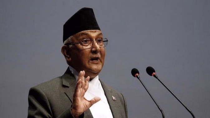 नेपाल में सोशल मीडिया बैन के खिलाफ पत्रकारों का विरोध, पीएम ओली ने दी सख्त चेतावनी