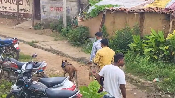 रायगढ़ में एक ही परिवार के चार सदस्य हत्या के बाद आंगन में दफन
