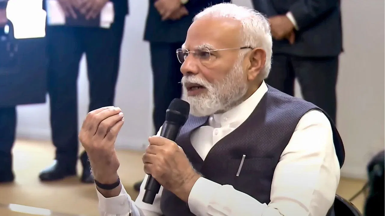 मणिपुर में किसी भी तरह की हिंसा दुर्भाग्यपूर्ण, यह अवसरों का शहर: पीएम मोदी