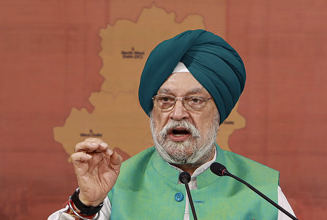 पुरी ने भरोसा दिलाया: E20 पेट्रोल सुरक्षित, गाड़ियों और बीमा पर कोई असर नहीं