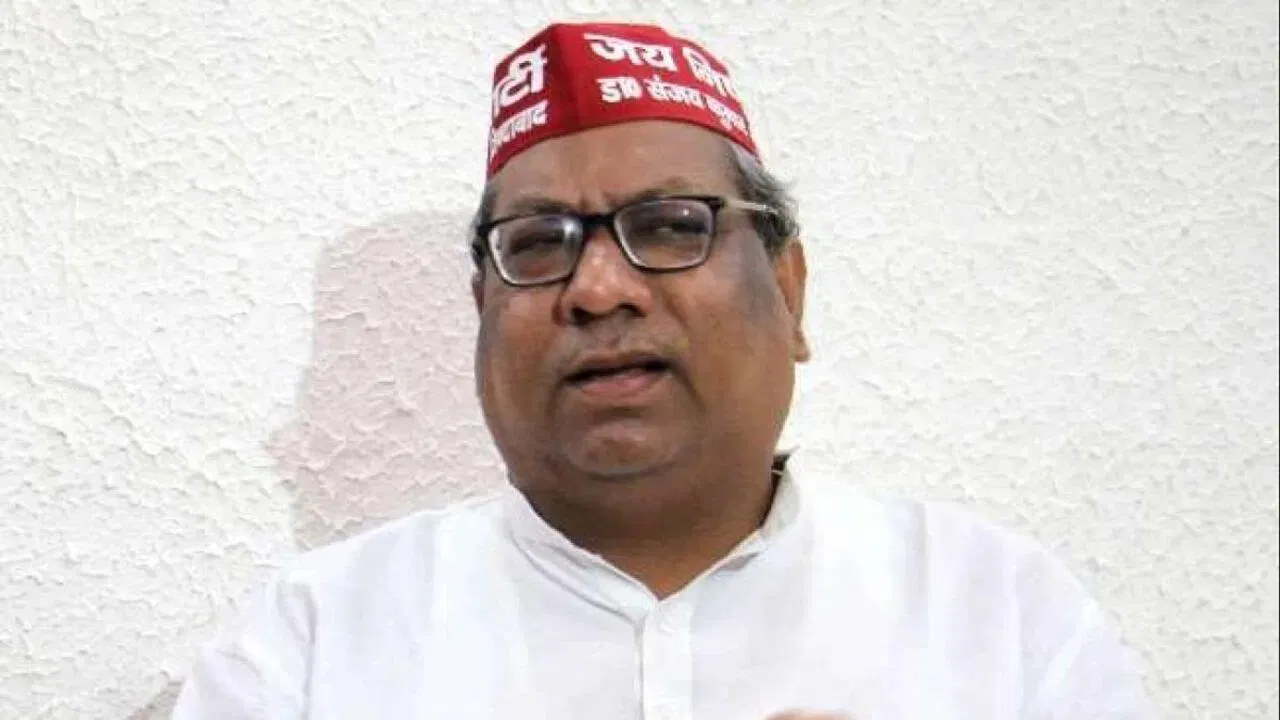 मंत्री संजय निषाद की गाड़ी गाय से टकराई, बाल-बाल बचे