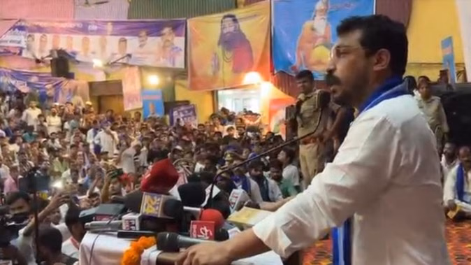 चंद्रशेखर आजाद ने यूपी सरकार को विकास के बजाय विनाश की राह पर बताया