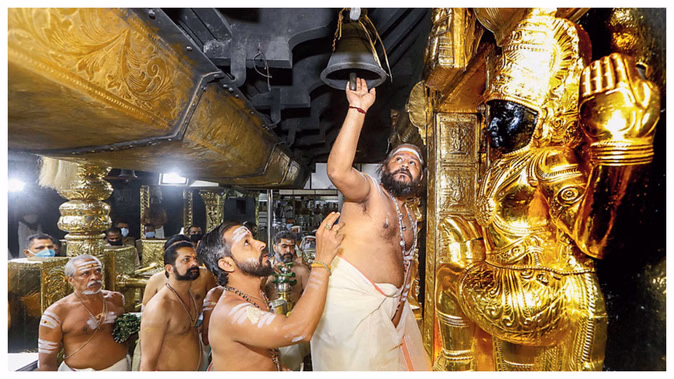 सबरीमाला मंदिर की मूर्तियों से 4 किलो सोना गायब, हाईकोर्ट ने जांच के दिए आदेश