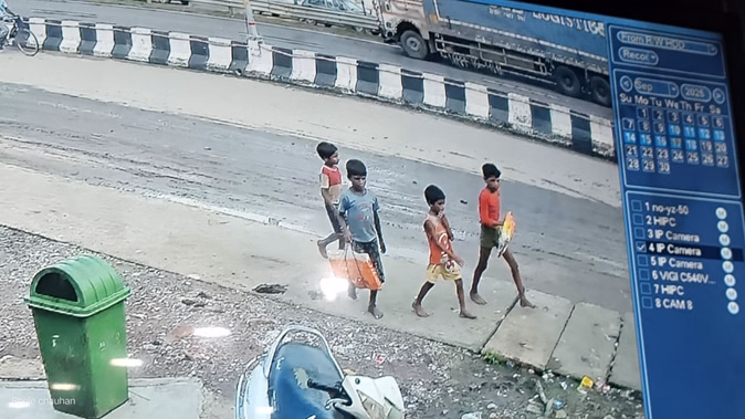 लखनऊ-आयोध्या हाईवे पर दिखे लापता बच्चे, पूरे इलाके में अलर्ट