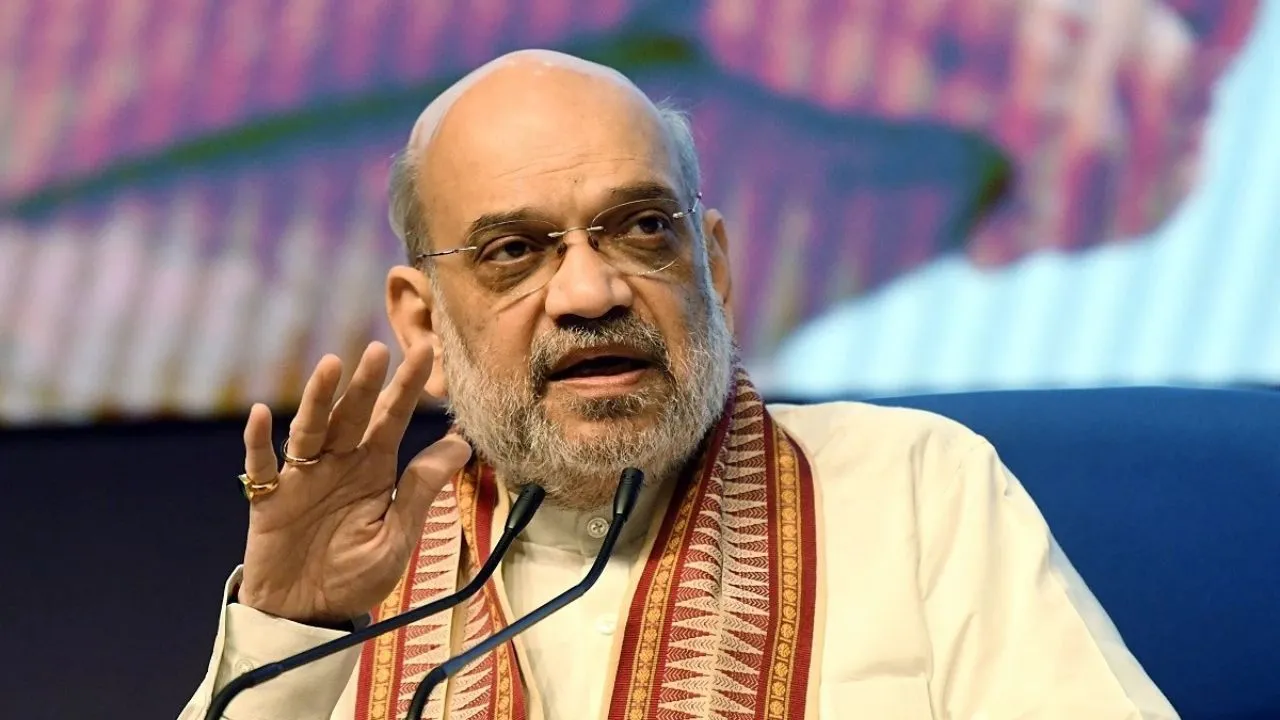 जनता वोट से सिखाए गाली देने वालों को सबक: अमित शाह