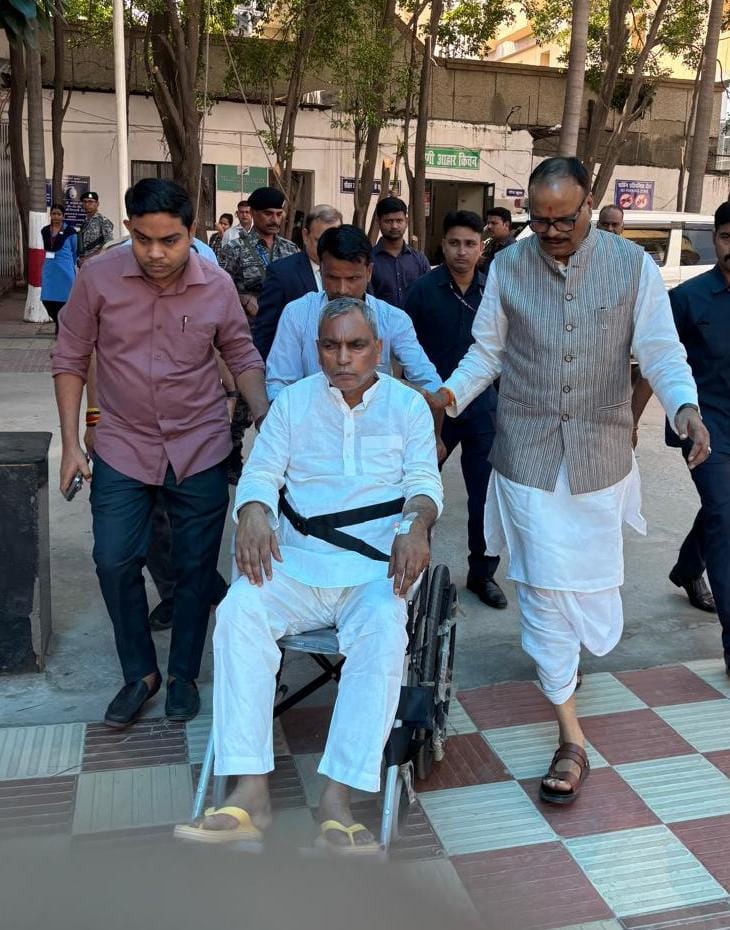 कैबिनेट मंत्री ओम प्रकाश राजभर की तबीयत बिगड़ी, मेदांता अस्पताल में भर्ती
