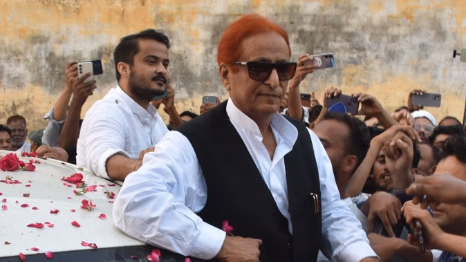 आजम खां ने जेल से बाहर आने के बाद बसपा में शामिल होने की चर्चाओं को किया खारिज