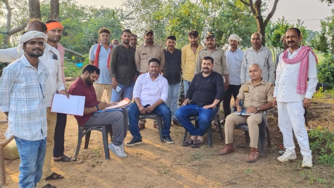 मिर्जापुर: अभद्र टिप्पणी के मामले में गायिका व उसका पति गिरफ्तार