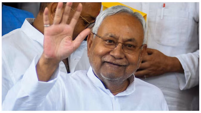 दुर्गापूजा से पहले नीतीश सरकार का तोहफा, आज से मिलेगा सितंबर का वेतन