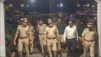 बंगलूरू में हिंदी दिवस बैठक के दौरान प्रदर्शन: 41 कन्नड़ कार्यकर्ता गिरफ्तार