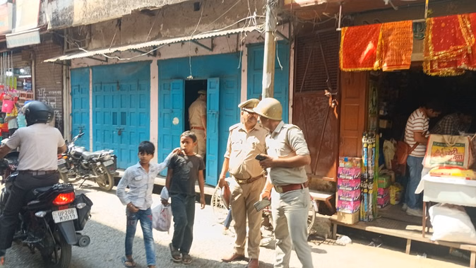नजीबाबाद: बर्तन व्यापारी की दुकान से 2 करोड़ की चोरी, सोने-चांदी और नकदी ले गए चोर