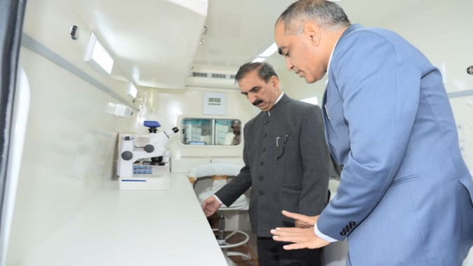 शिमला में मुख्यमंत्री सुक्खू ने छह अत्याधुनिक मोबाइल फोरेंसिक वैन को किया रवाना