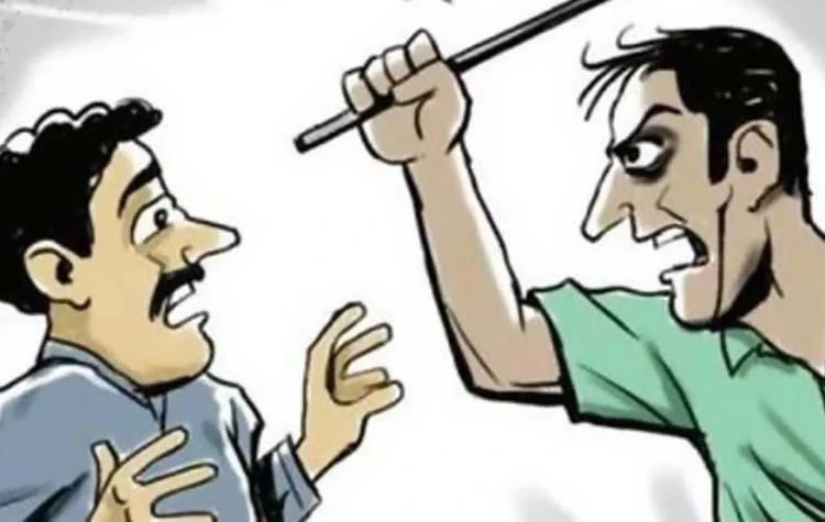 सहकारी समिति सचिव पर जानलेवा हमला, पूर्व प्रधान समेत कई पर आरोप
