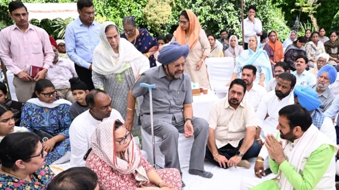 हरियाणा: आईपीएस वाई पूरण कुमार की आत्महत्या ने सरकार की मुश्किलें बढ़ाईं