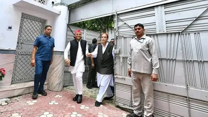 आजम खान ने ठुकराई वाई श्रेणी की सुरक्षा, बोले– लिखित आदेश मिलने तक नहीं स्वीकारूंगा