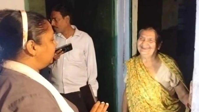 बोकारो में 15 महीने तक बंद कर रखने का सनसनीखेज मामला, मां-बेटे को पुलिस ने बचाया