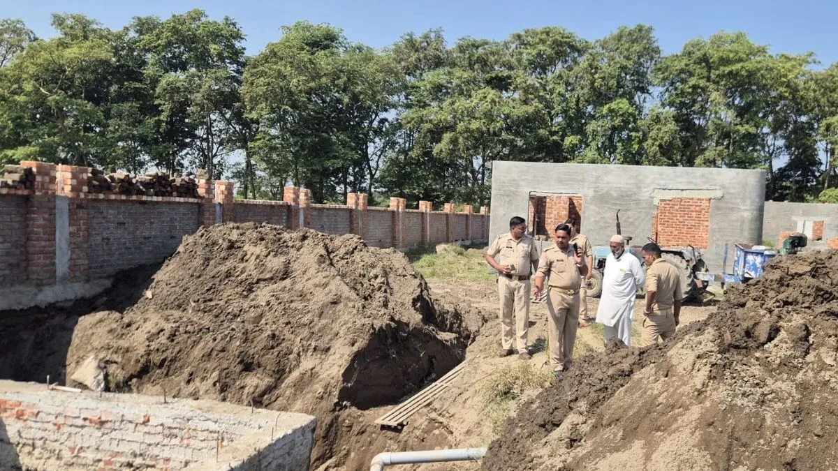 पीलीभीत: टाइगर रिजर्व के पास निर्माणाधीन रिसोर्ट में मिट्टी धंसने से 1 मजदूर की मौत, चार घायल