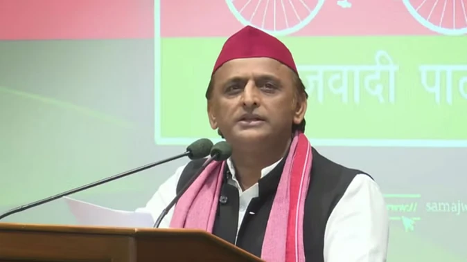अखिलेश यादव का बिजली व्यवस्था पर हमला: स्मार्ट मीटर से जनता को भारी आर्थिक बोझ