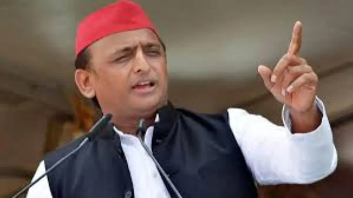 बिहार चुनाव को लेकर अखिलेश ने योगी पर साधा निशाना- स्टार प्रचारक नहीं, स्टार विभाजक हैं
