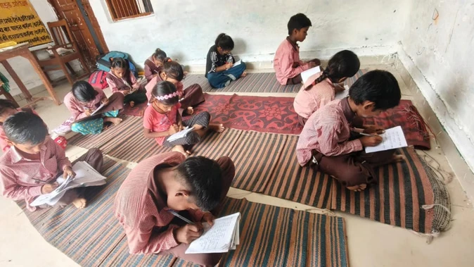 यूपी: राज्य के चार हजार एकल विद्यालयों में बढ़ेगा शिक्षकों का स्टाफ, समायोजन प्रक्रिया शुरू