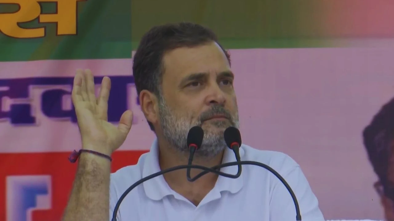 मुजफ्फरपुर रैली में बोले राहुल गांधी– मोदी वोट के लिए कुछ भी करेंगे, नीतीश पर भी कसा तंज