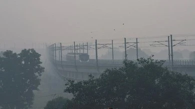 दिल्ली-एनसीआर की हवा में मामूली सुधार, राजधानी का AQI 200 से नीचे पहुंचा