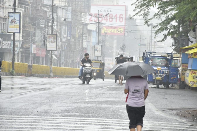 मोंथा के बाद मौसम में बदलाव, तीन दिन में बढ़ेगा दिन का तापमान