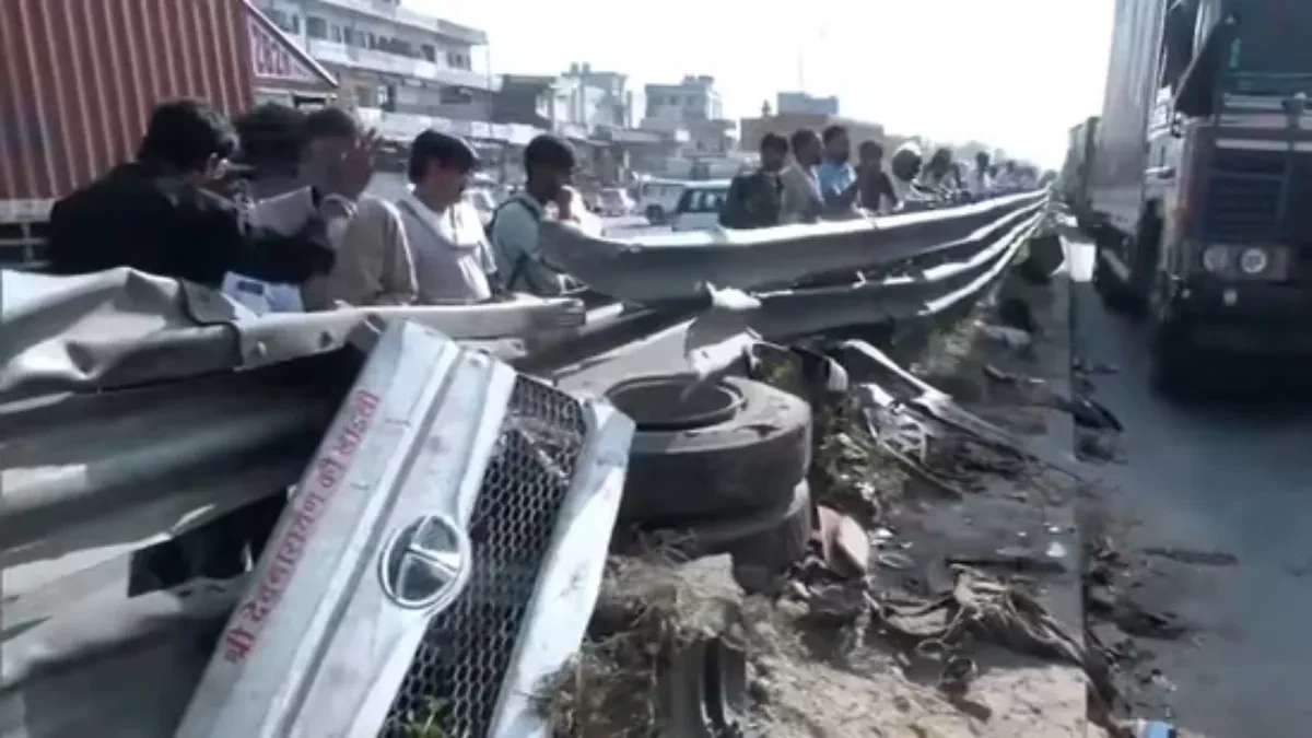 जयपुर में दर्दनाक हादसा: तेज रफ्तार डंपर ने 17 वाहनों को रौंदा, 13 की मौत