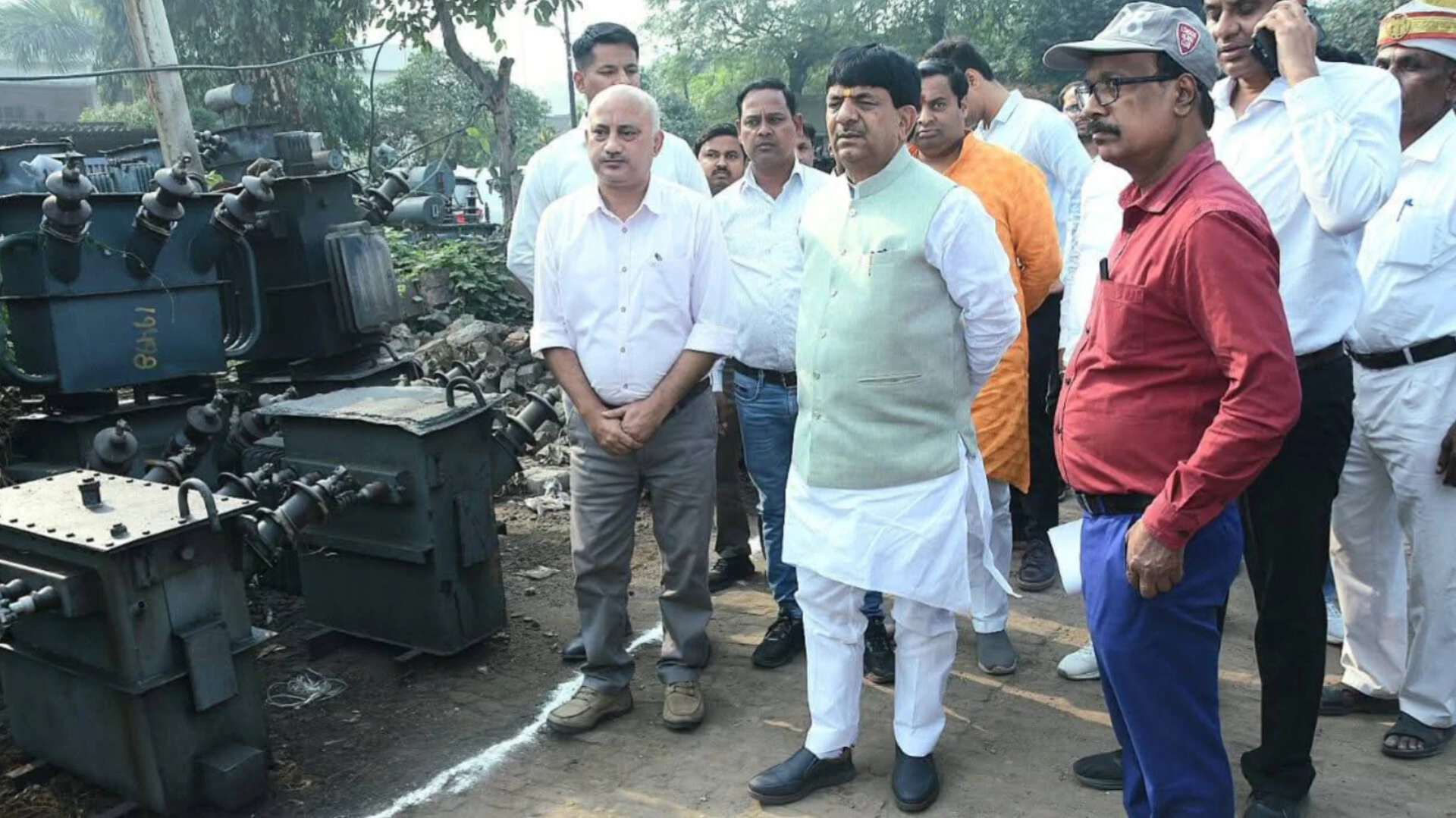 75 करोड़ की लागत से बनेगा 132 केवी बिजलीघर, मंत्री कपिल देव ने किया निरीक्षण