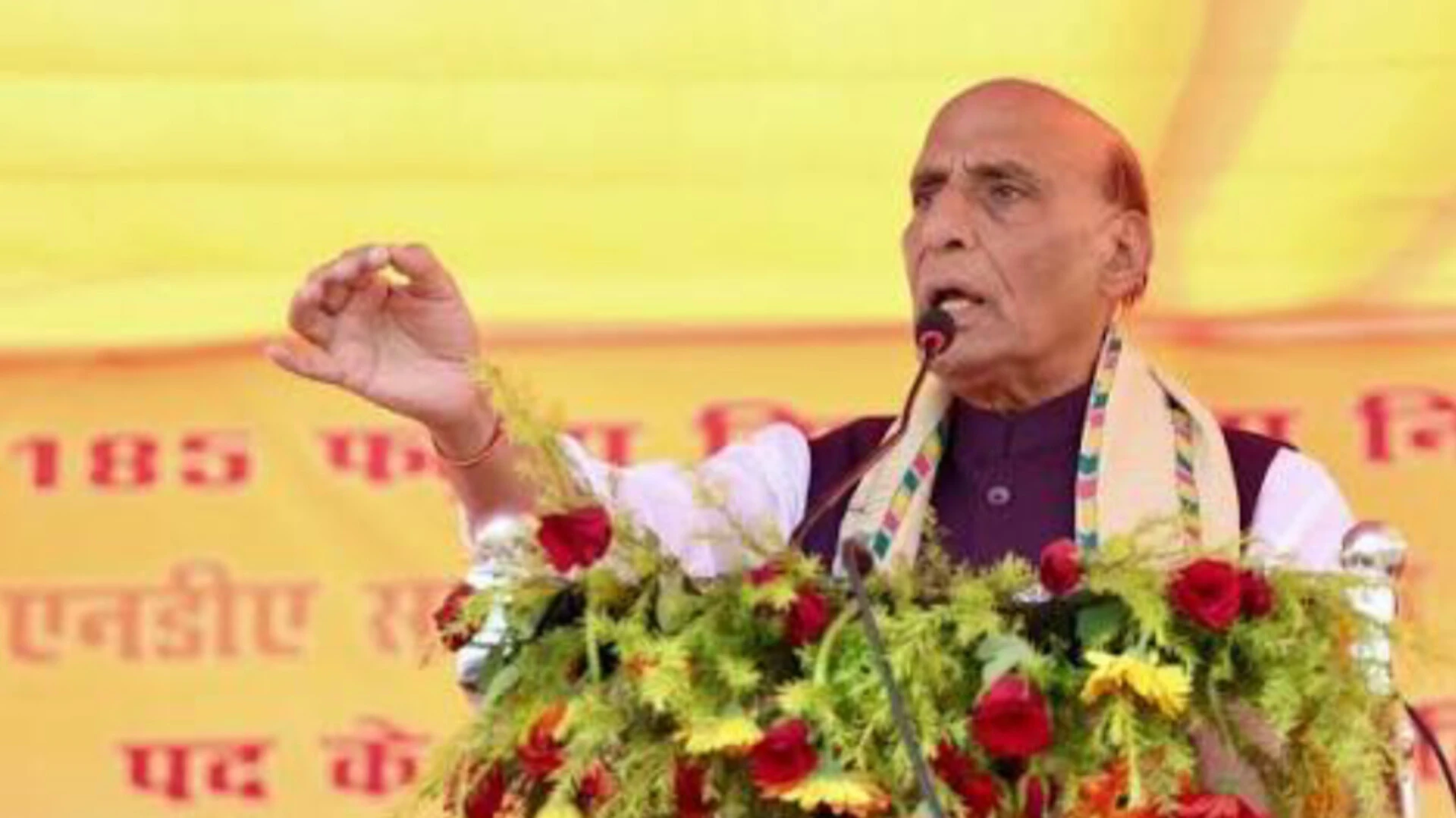 राघोपुर में गरजे राजनाथ सिंह: बोले- हमारा डायलॉग विकास का, उनका हिंसा का