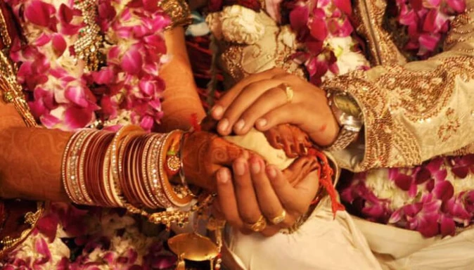 बड़ौत: प्रेम विवाह के बाद पत्नी पर दबाव, पुलिस ने दर्ज किया केस