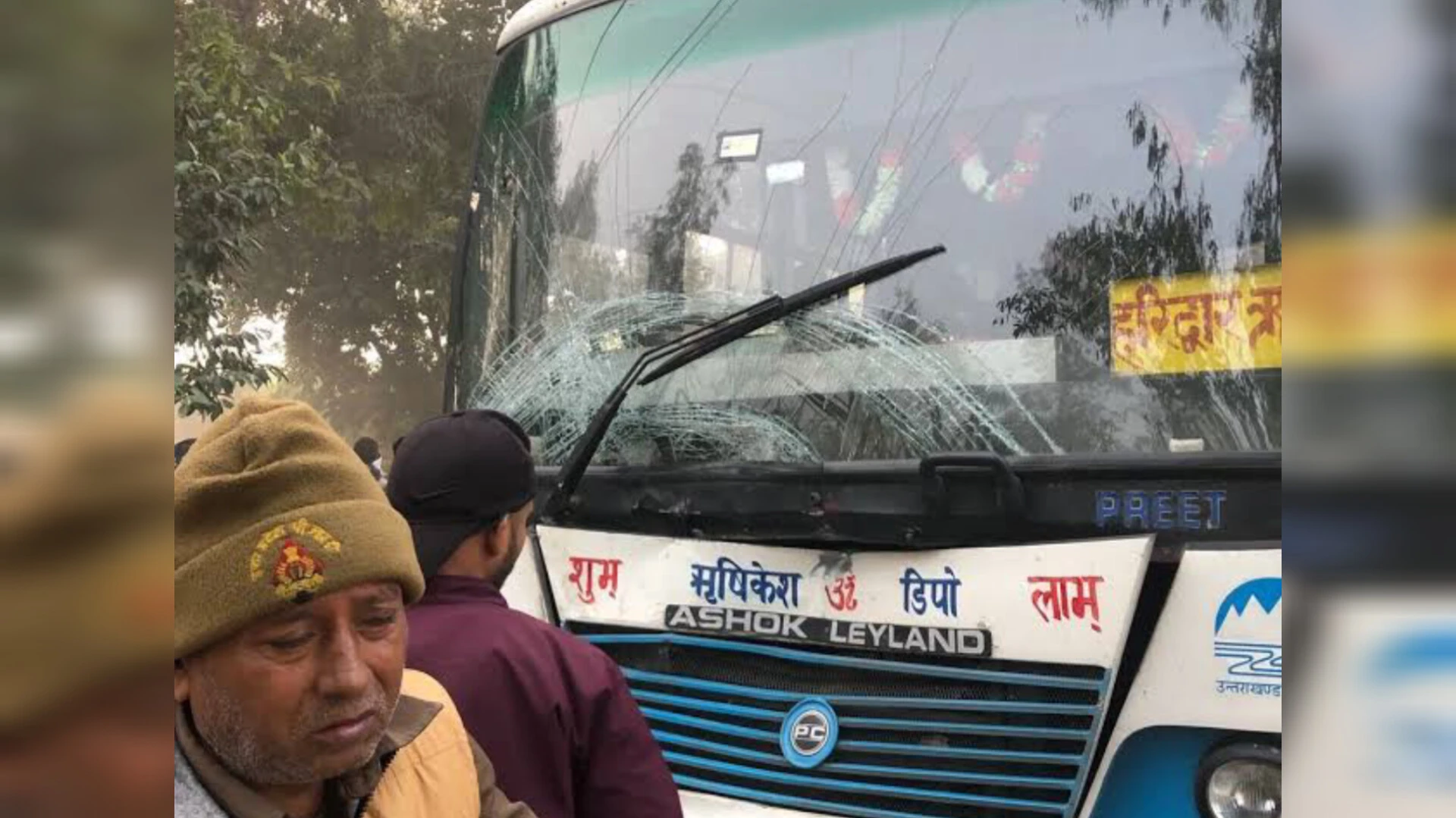 मुजफ्फरनगर में रोडवेज बस और भैंसा बग्गी में भिड़ंत, भैंसे की मौत, चालक गंभीर