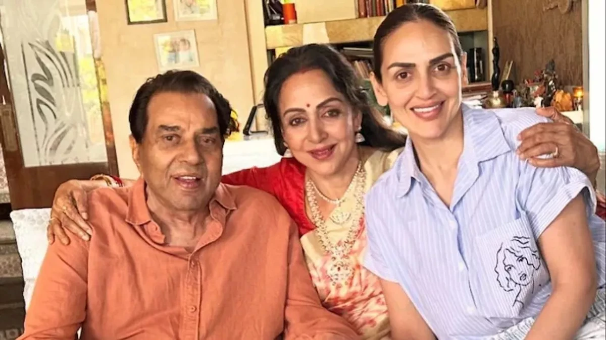 जिंदा हैं धर्मेंद्र - बेटी एशा ने दिया हेल्थ अपडेट, अफवाहों पर भड़कीं हेमा मालिनी