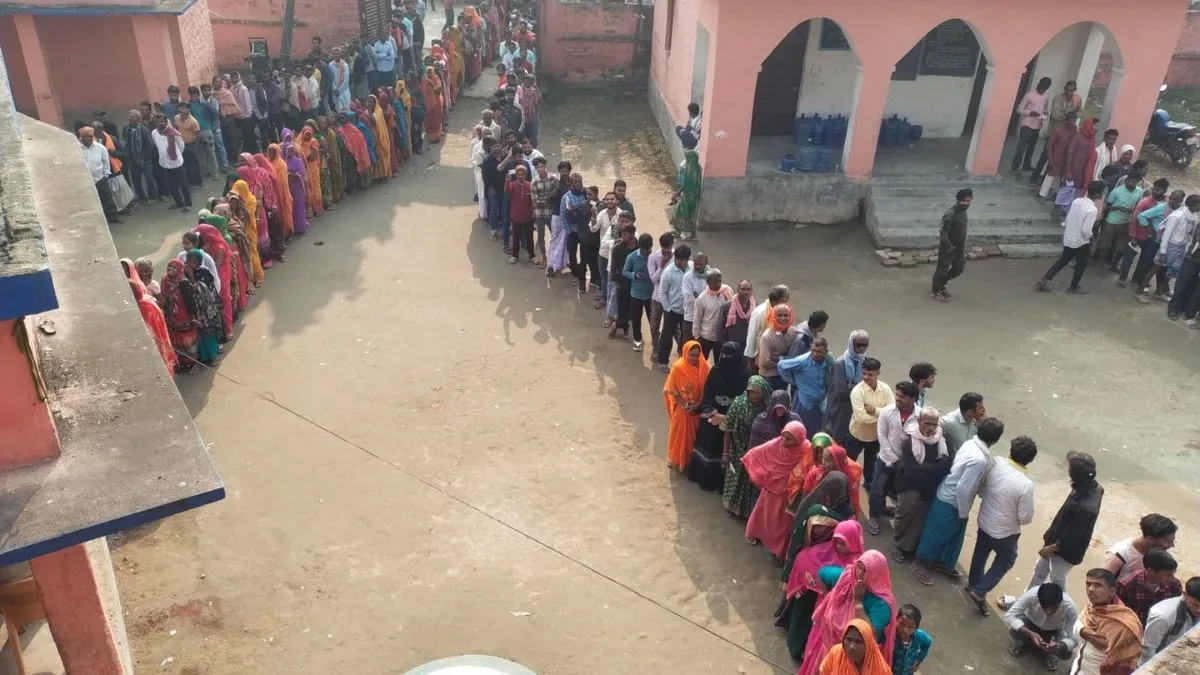 बिहार में अब तक का सबसे अधिक मतदान, एनडीए के पक्ष में दिखे एक्जिट पोल के रुझान