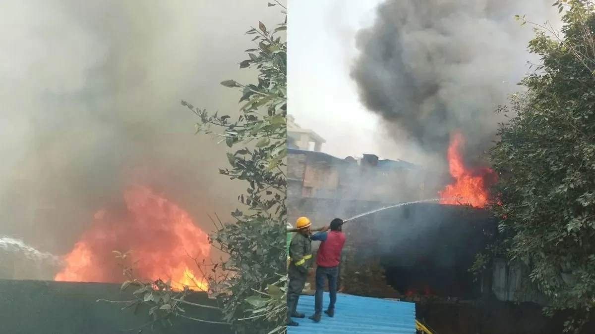 संभल में वसीम हैंडीक्राफ्ट कारखाने में भीषण आग, लाखों रुपये का नुकसान
