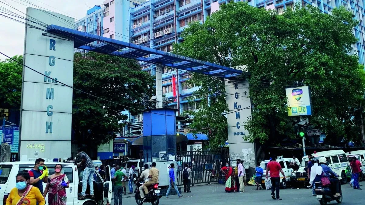 आरजी कर केस: पीड़िता की मां का आरोप, सीबीआई अधिकारी कोर्ट में भावुक; अगली सुनवाई 17 जनवरी