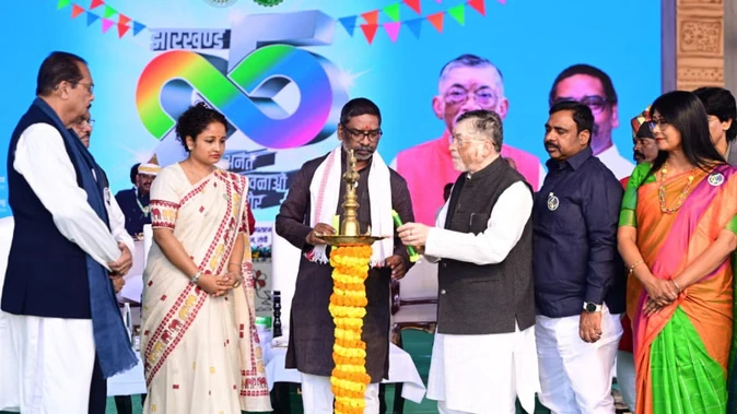 झारखंड 25वां स्थापना दिवस: योजनाओं के उद्घाटन से नए 25 वर्षों का रोडमैप तय