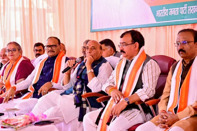 ब्रह्मोस की मांग बढ़ी, 2027 में यूपी में भाजपा की वापसी तय: राजनाथ सिंह