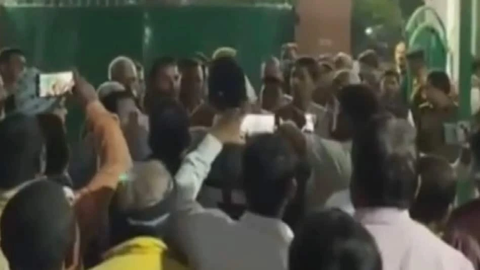 आरजेडी की हार के बाद संजय यादव पर फूटा गुस्सा, कार्यकर्ताओं ने किया जमकर हंगामा