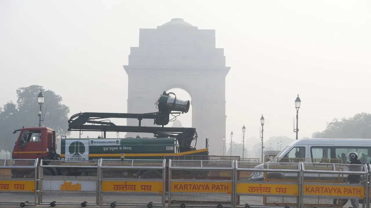दिल्ली-एनसीआर में प्रदूषण से हाहाकार! ग्रैप 4 के नियम ग्रैप 3 में होंगे लागू