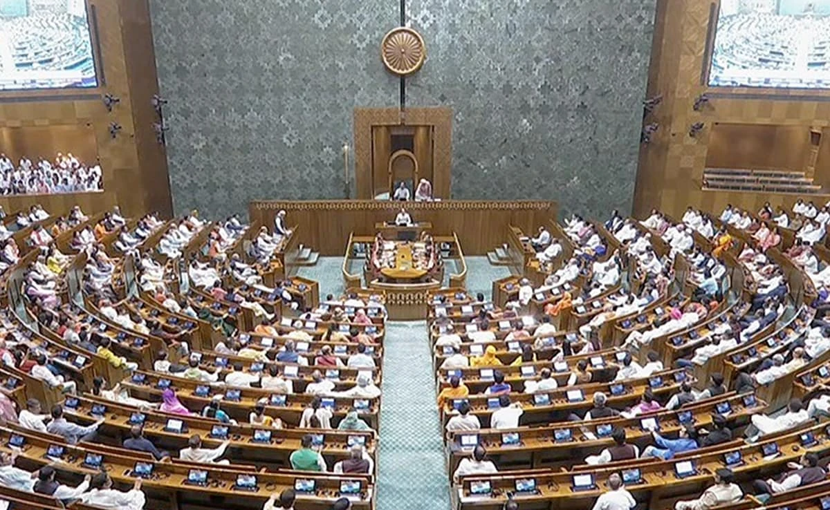 संसद के शीतकालीन सत्र में सरकार लाएगी 10 नए बिल, ऊर्जा और शिक्षा पर फोकस