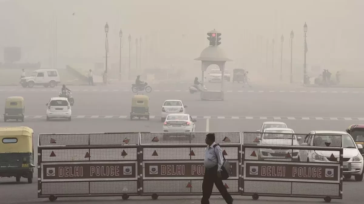 दिल्ली में प्रदूषण के मद्देनजर निजी दफ्तरों के लिए वर्क फ्रॉम होम की एडवाइजरी जारी