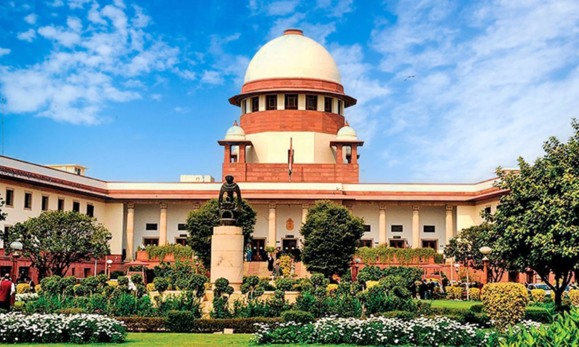 दिव्यांगों की गरिमा की रक्षा के लिए कानून बनाने पर कोर्ट ने केंद्र को दिया सुझाव