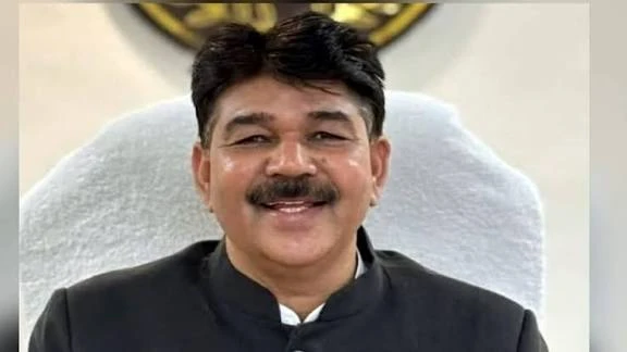 साइबर ठगों ने हैक किया राज्य सूचना आयुक्त राजेंद्र सिंह का व्हाट्सएप, लोगों से मांगे पैसे