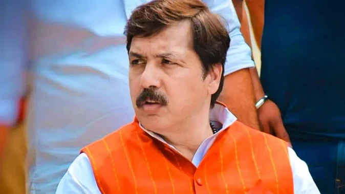 कोडीन कफ सिरप केस में नया मोड़, पूर्व सांसद धनंजय सिंह ने की सीबीआई जांच की मांग