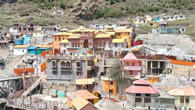बदरीनाथ धाम के कपाट बंद, आईटीबीपी ने संभाली निगरानी