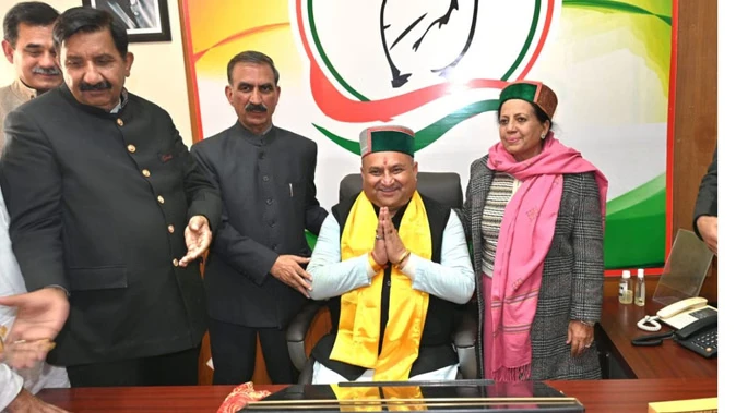 हिमाचल कांग्रेस के नए अध्यक्ष विनय कुमार ने पदभार किया ग्रहण, कार्यकर्ताओं के हितों पर दिया जोर