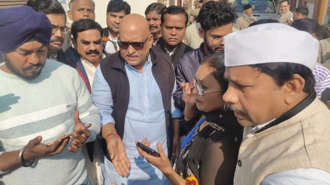 एसआईआर कर्मियों पर भाजपा विरोधियों के वोट काटने का मानसिक दबाव: अजय राय